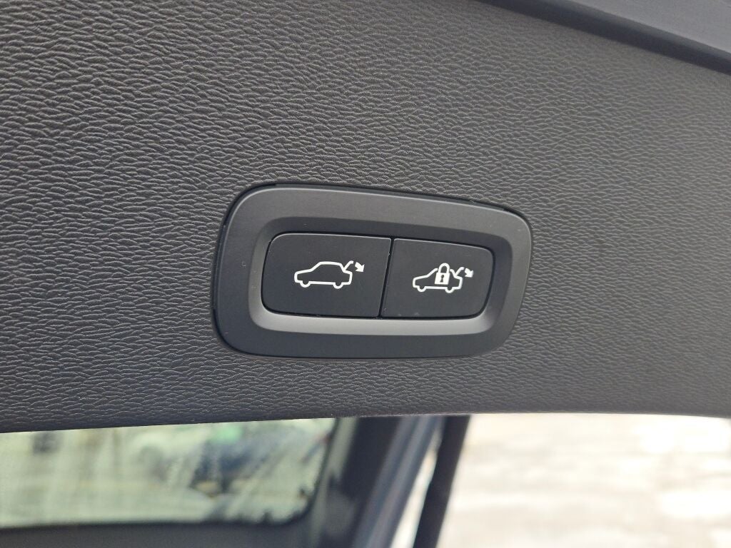 2023 Volvo C40 Recharge Pure Electric Ultimate