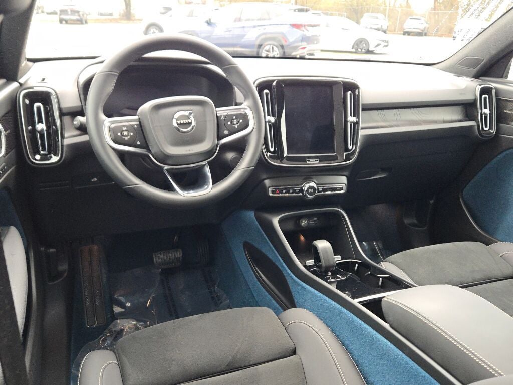 2023 Volvo C40 Recharge Pure Electric Ultimate